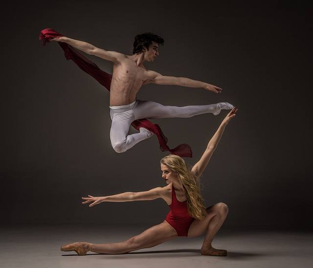 Hombres en puntas: los bailarines de ballet patean los estereotipos de  género